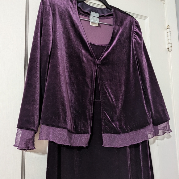 Rabbit Rabbit Rabbit Deep Purple Velvet Maxi Dress with Jacket - Picture 9 of 9